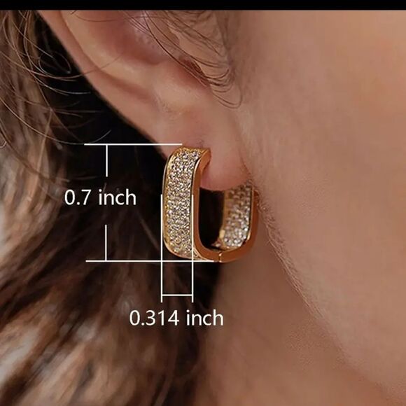 New Gold Cluster Pave Simulated Diamond Oblong Mod Huggie Hoop Earrings - Picture 3 of 3